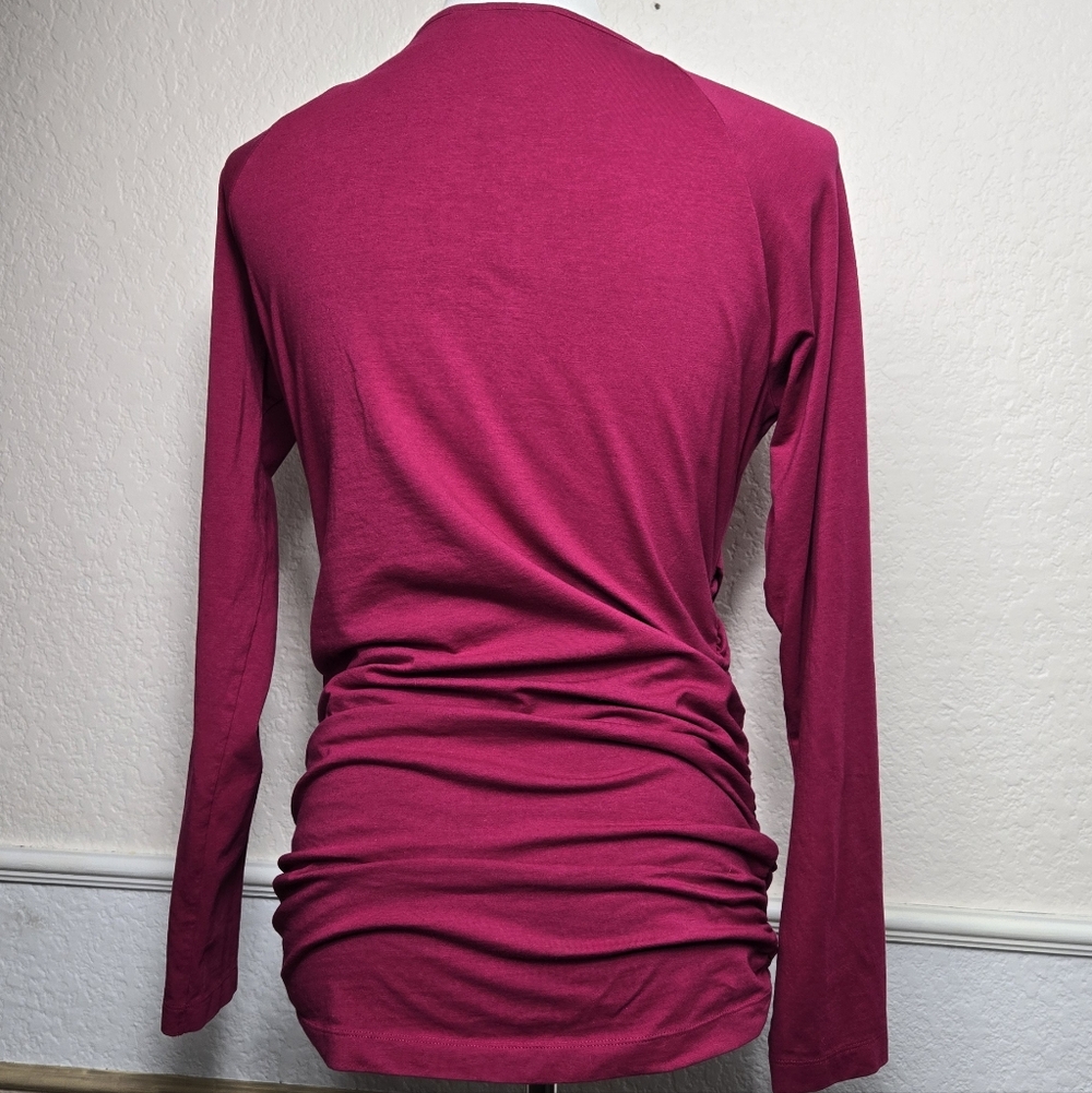 Sundance Vanessa Long Sleeve Ruched Wrap Magenta V-neck Line Top, Size M - Picture 3 of 6